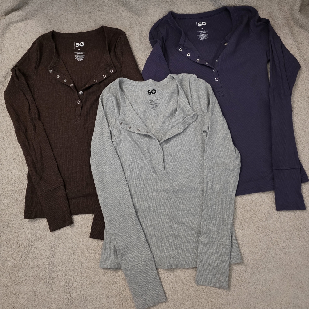 SO Women's V-Neck Sweater - Gray, Brown, Purple